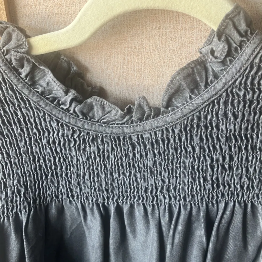 FINAL MARKDOWN Zara Charcoal Smocked Blouse small - Image 2