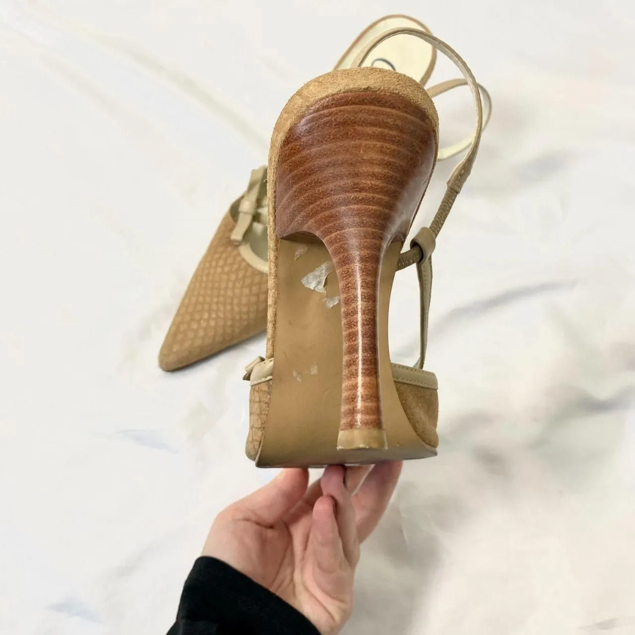 Calzzar Hand Made 90s Glam Pointy Tan Nude Suede Leather Bow Stiletto Heels US 8 - Image 4