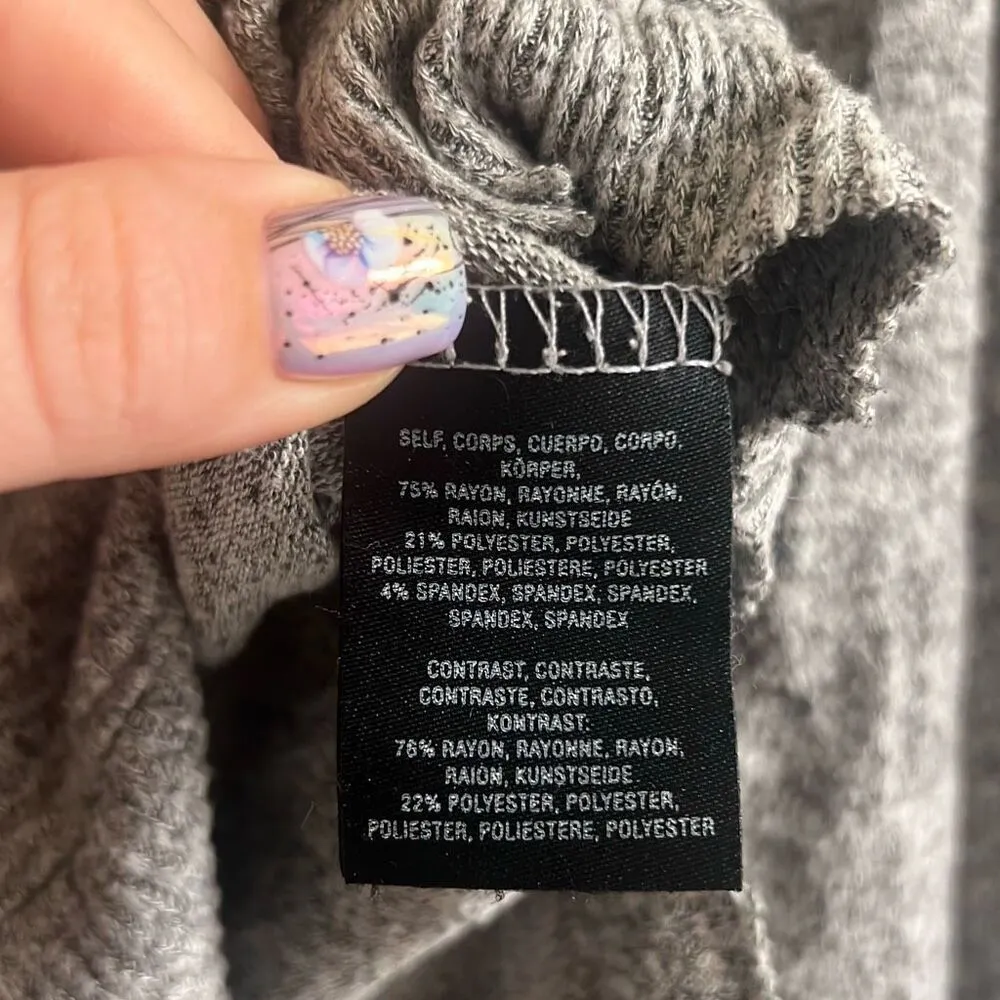 ✨Anthropologie Postmark Size Sm Gray Ray/Poly/Span Ruffled Hem V-Neck Pullover✨ - Image 7