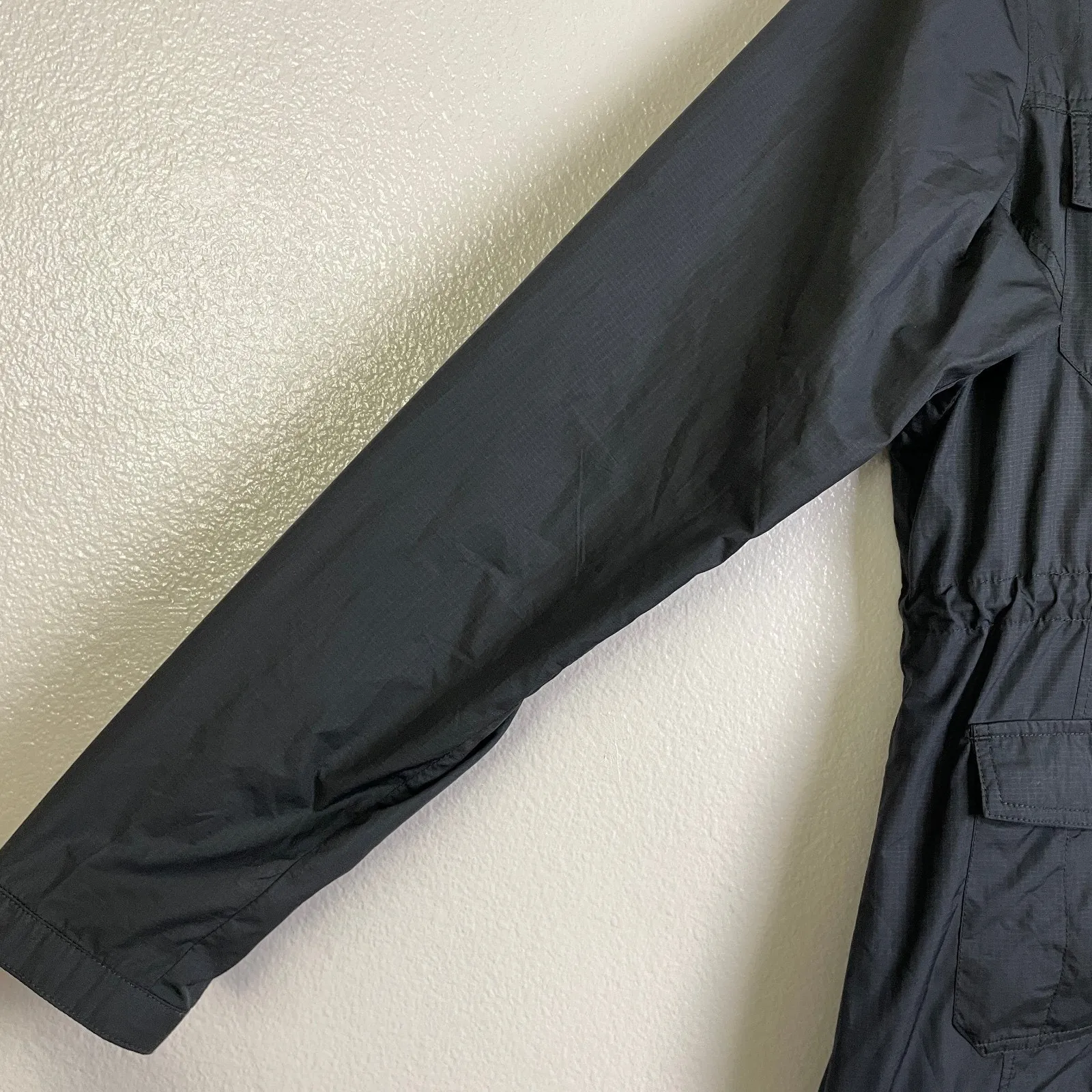 Mountain Hardwear Benicia Windbreaker Jacket Womens Small Black Outdoors Utility - Image 5