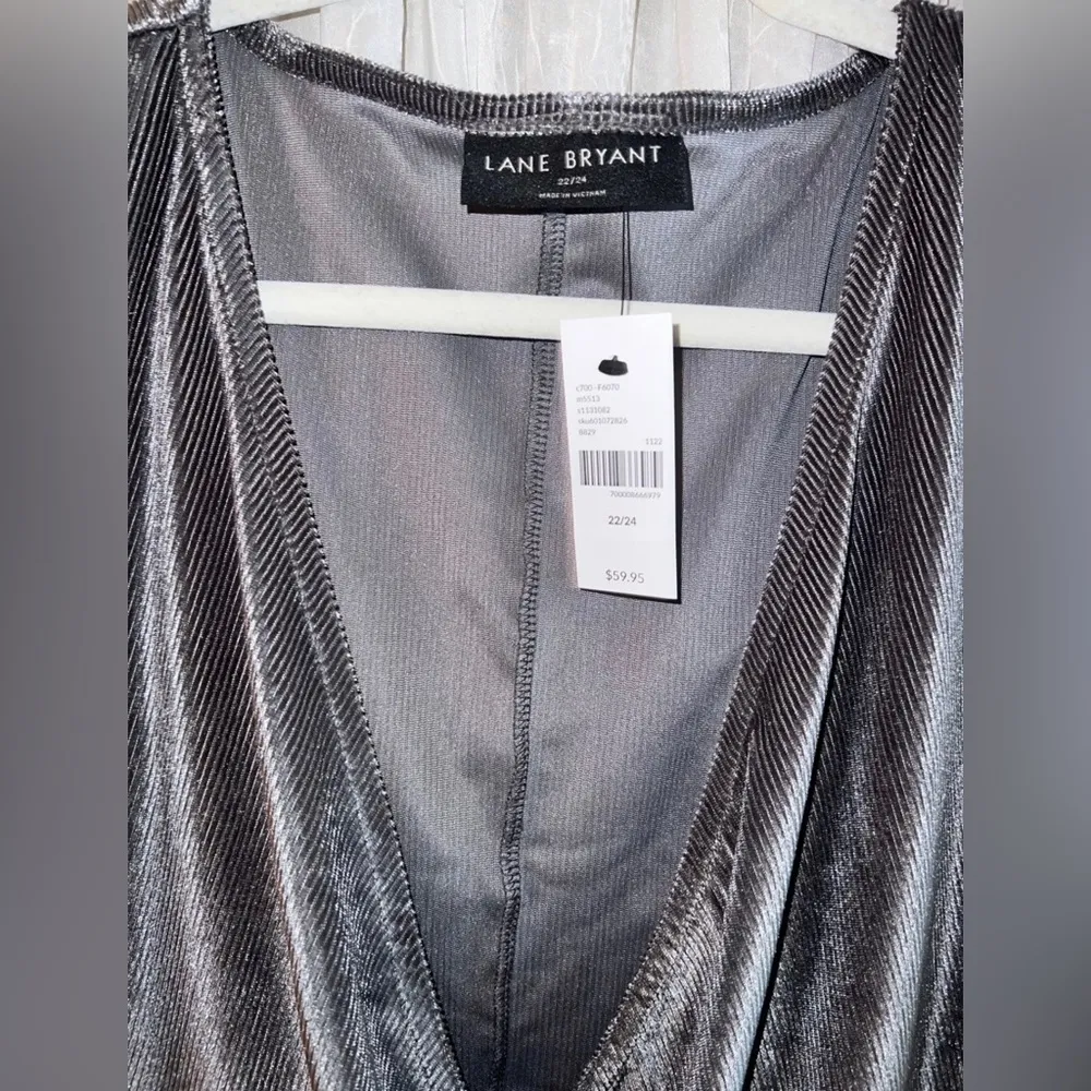 Lane Bryant NWT silver velour blouse size 22/24 - Image 5