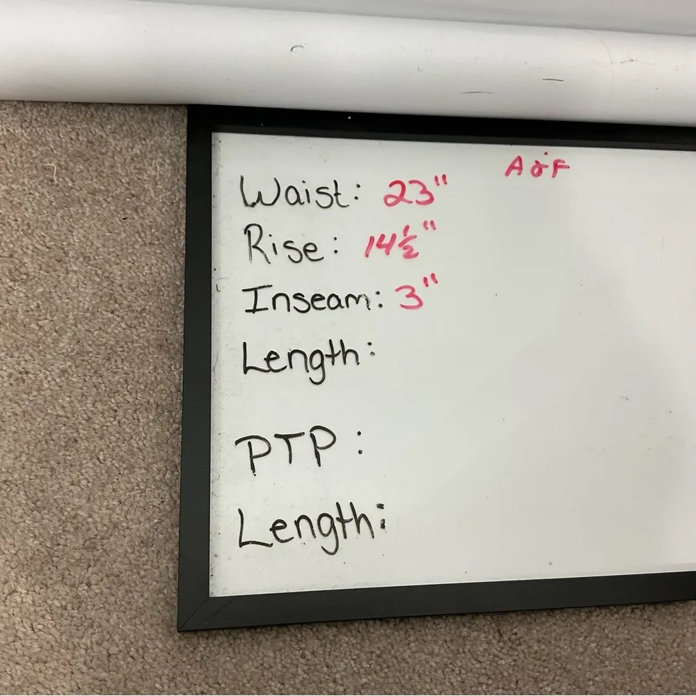 Abercrombie & Fitch Curve Love High Rise Mom Shorts Size 22 - Image 7