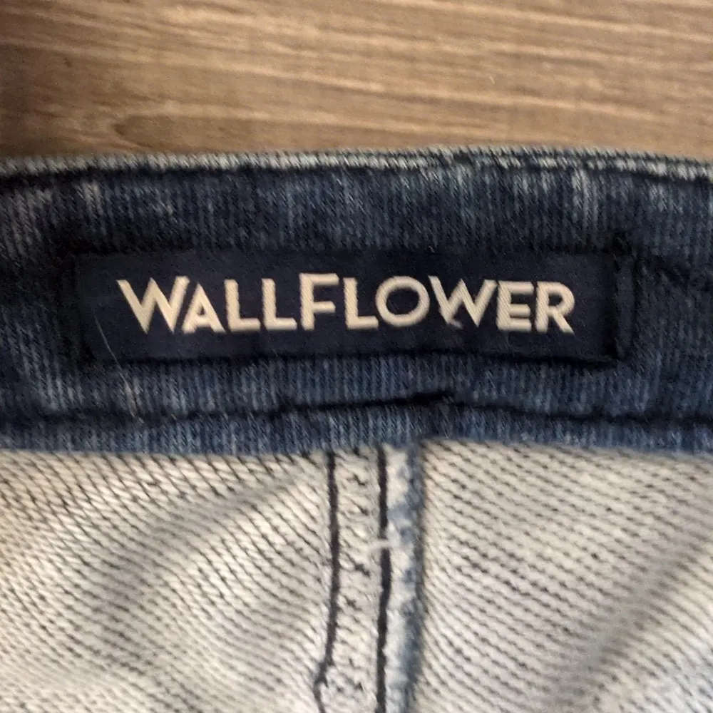 Wallflower Romper Size XL Blue - Image 4