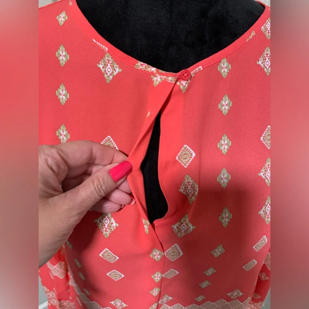 NWT Gap Women’s Polyester Blouse - Image 3