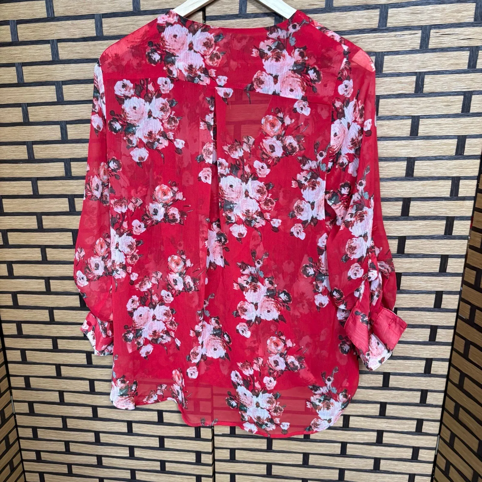 Kut From The Kloth Red‎ Floral Blouse Size Large - Image 2