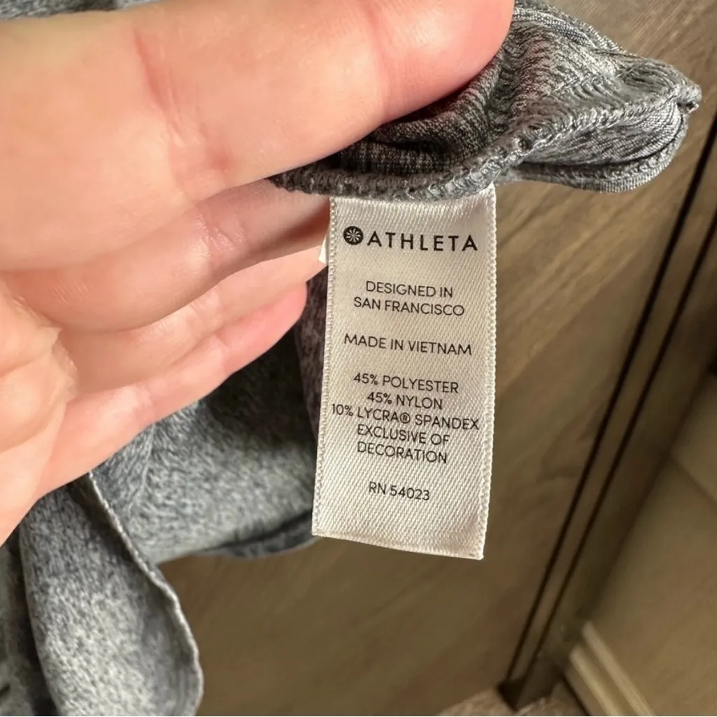 Athleta  Heather Gray Sunlover UPF Activewear Back Split Tank Top S - Image 4