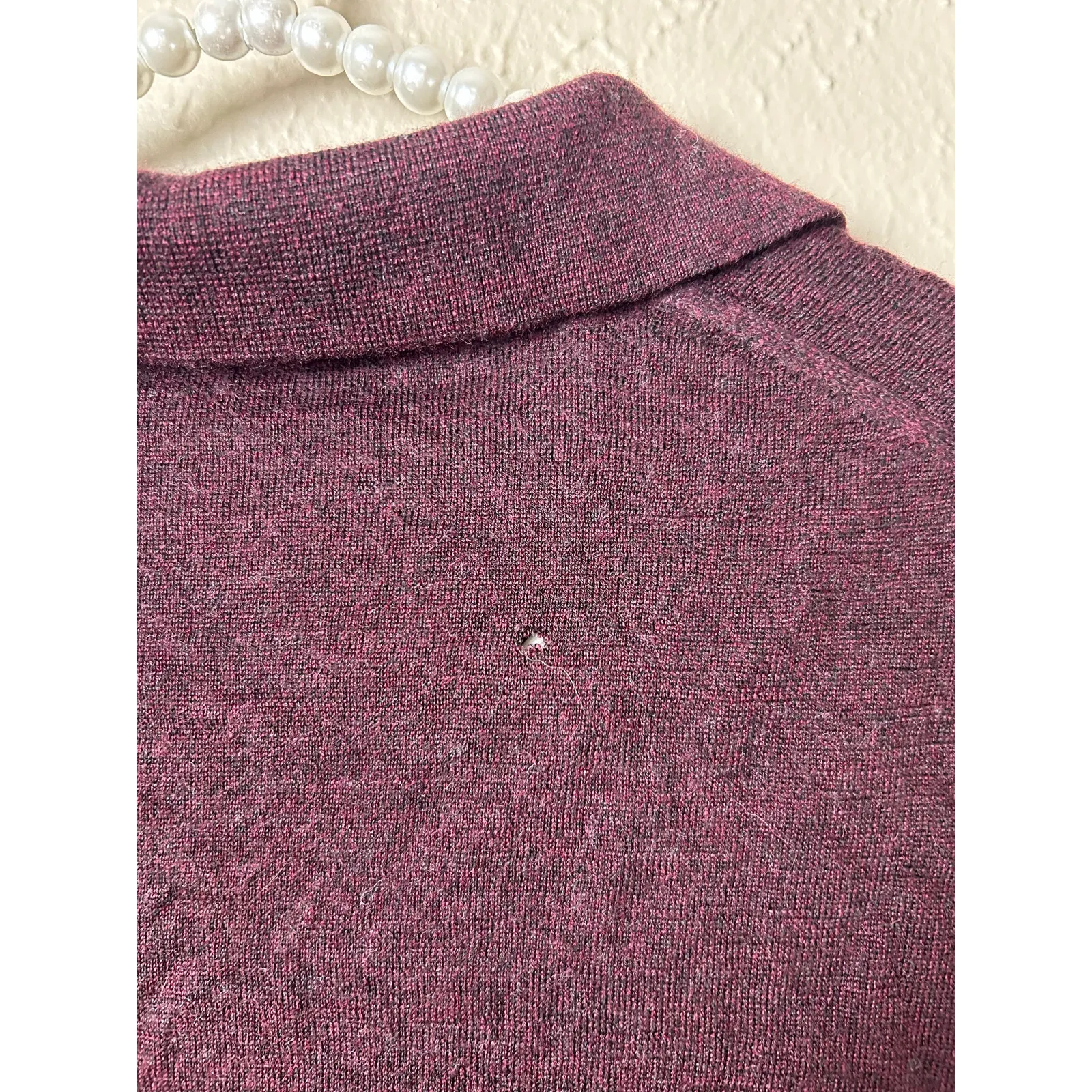 Vince Merino Wool Sweater Size Medium Maroon Pullover Knit Jumper TINY FLAW - Image 6