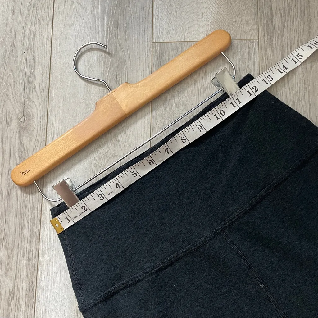 Beyond Yoga Shorts spacedye 5" keep pace womens Gray (large) workout activewear - Image 4