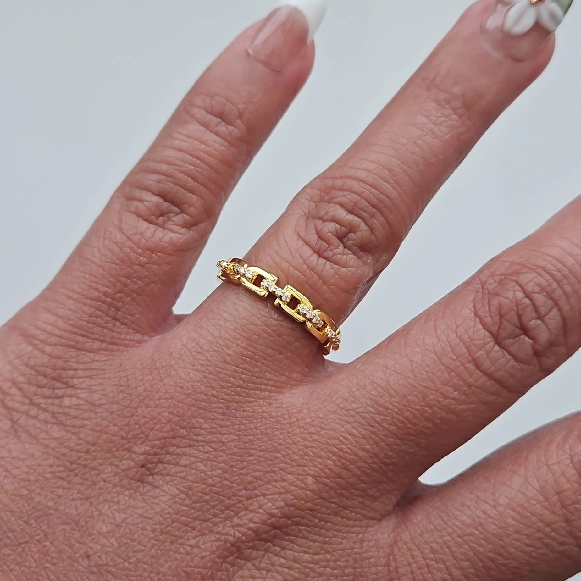 Moissanite Chain Link Ring, Yellow Gold Size 6 - Image 5