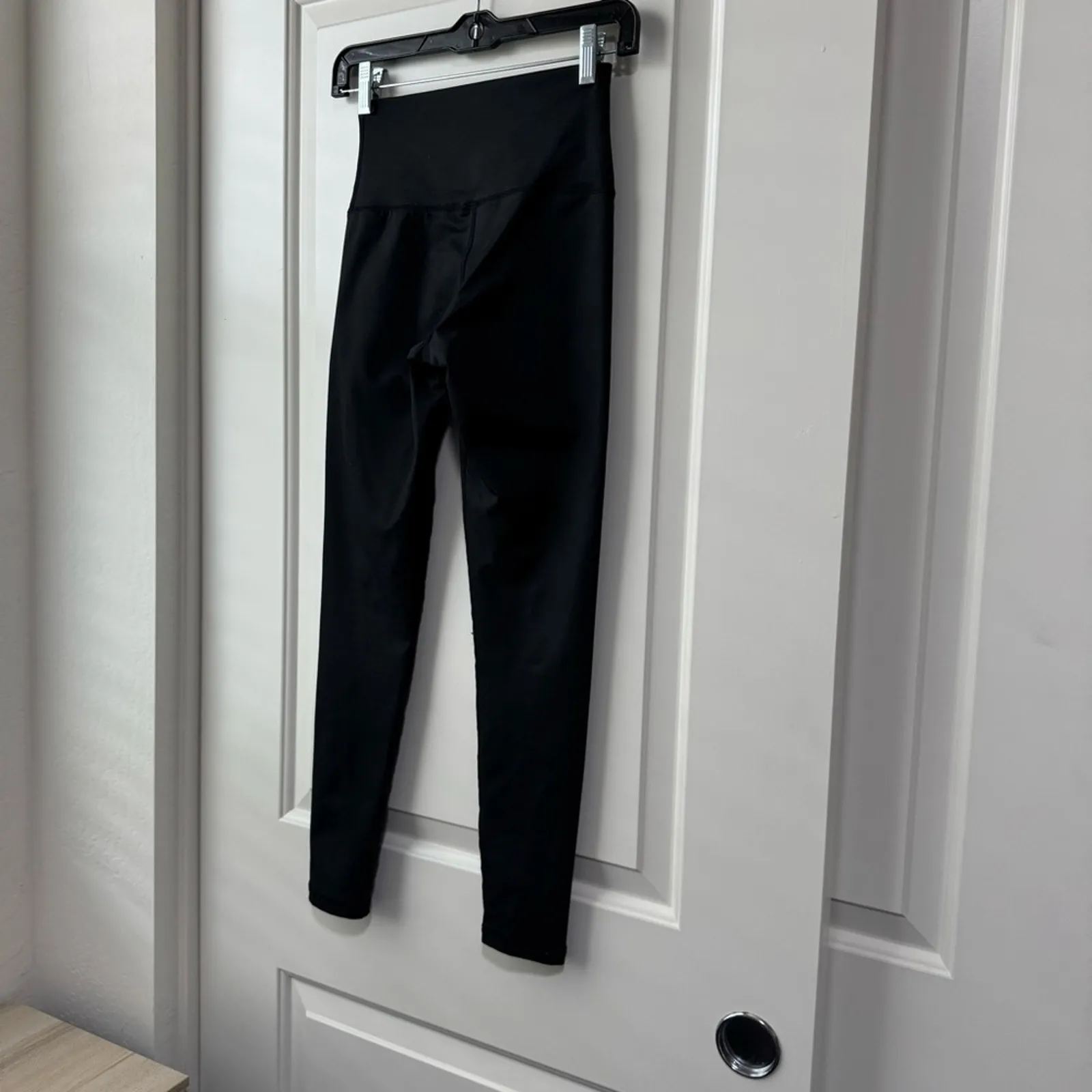 Aerie Shimmer Black Leggings Small Short - Image 7