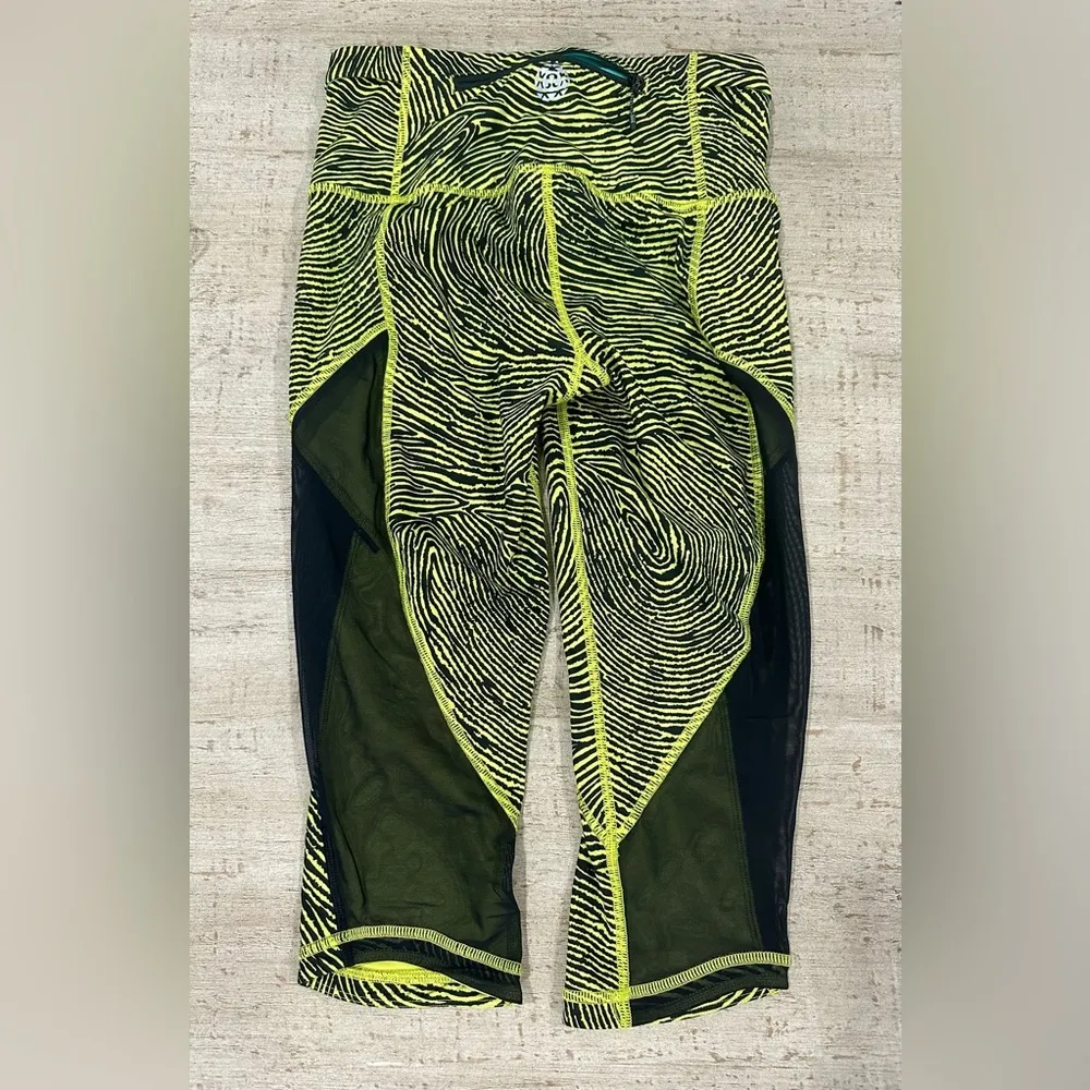 Lululemon 2016 Seawheeze Run With The Sun Crop 4 - Image 5