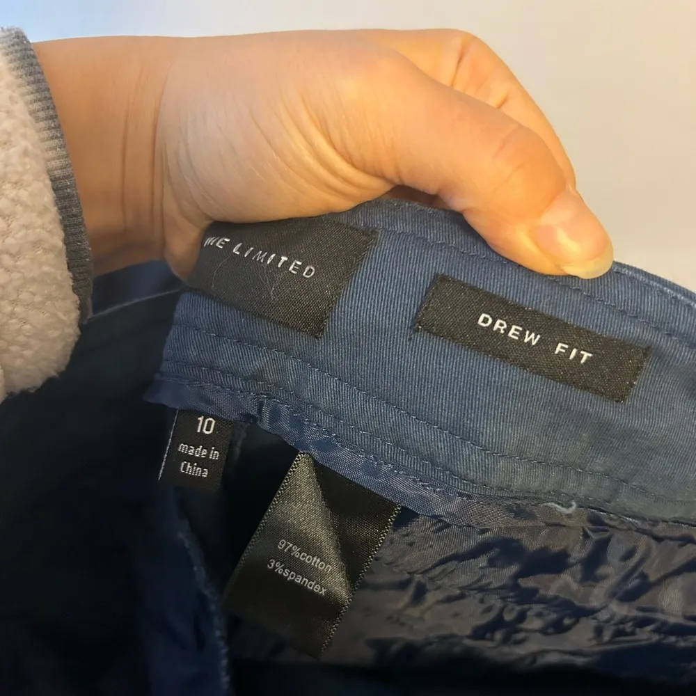 The Limited Navy Blue Drew Fit Capris - Image 3