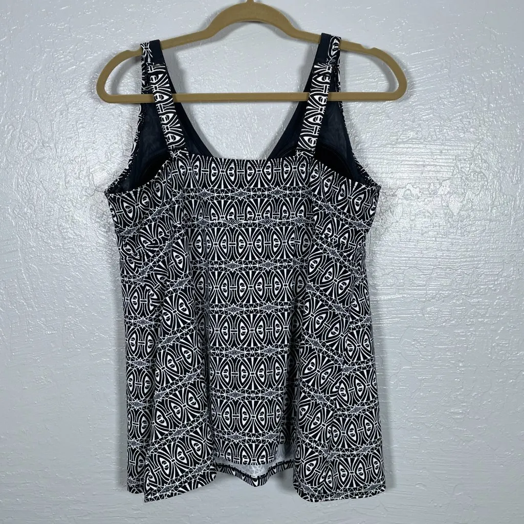 Swimsuits For All Women Plus Size 20 Black White Printed Tankini Swim Top Padded - Image 5