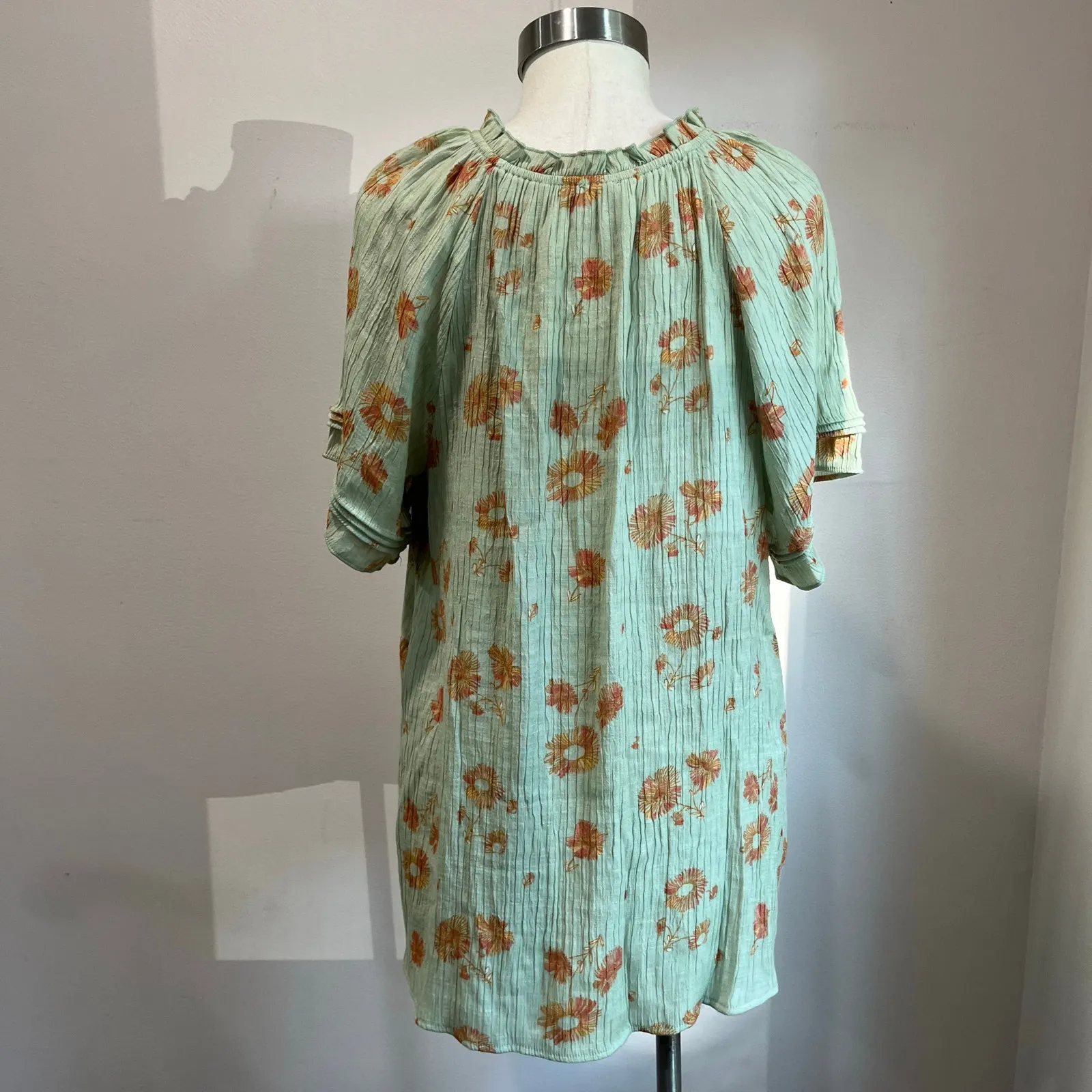 Wonderly Floral Light Green V Neck Textured Blouse Plus Size 2X - Image 3