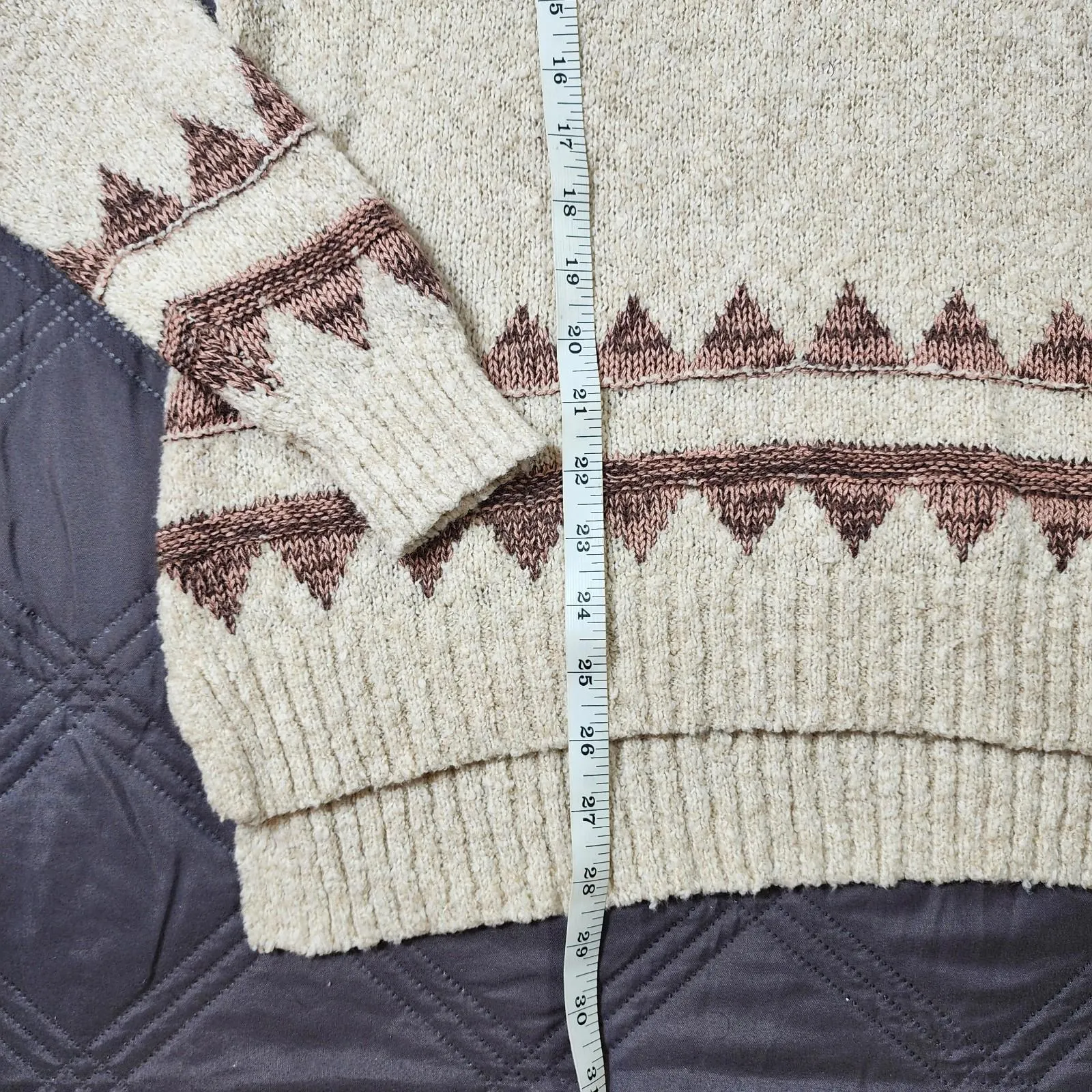 Maurices Neutral Long Sleeve Sweater Soft Beige Tan Size Large Geometric Western - Image 7