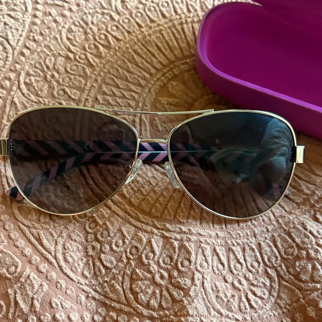 Candie's Black Sunglasses with Purple Case - Image 2