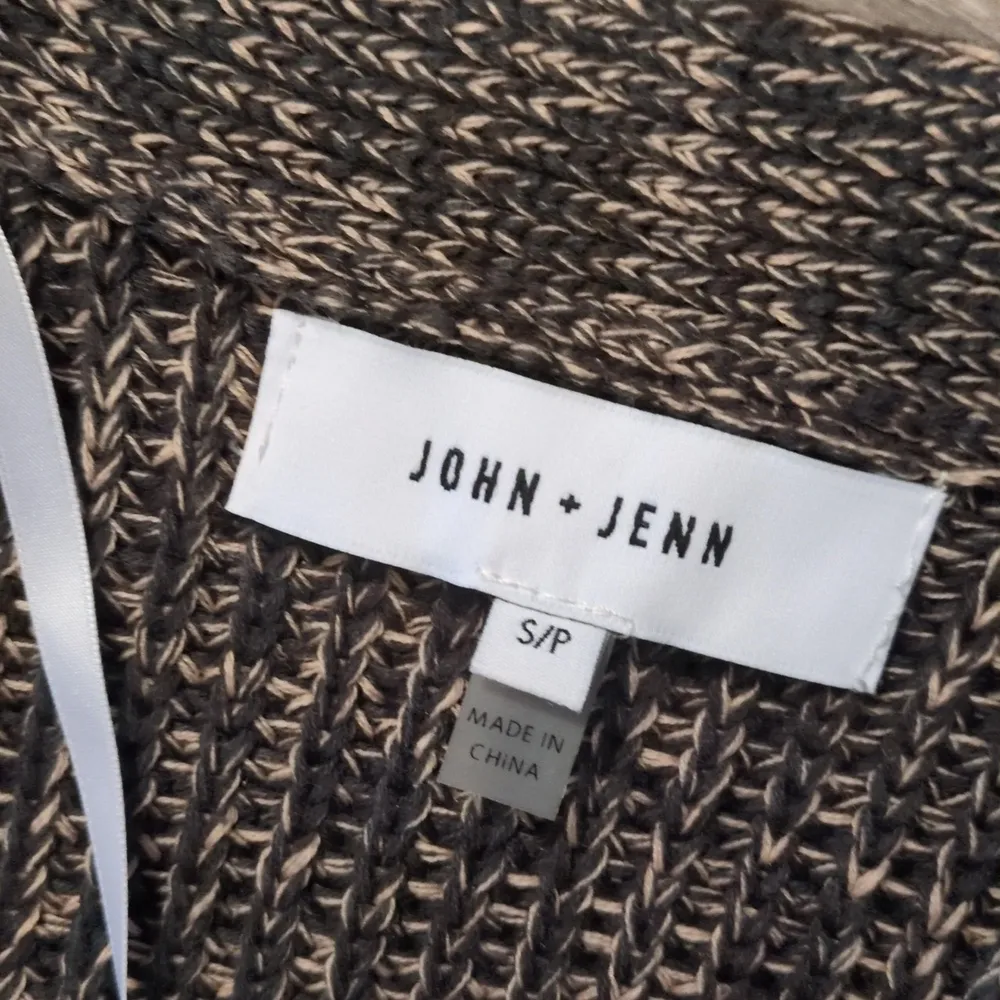 John + Jenn Oversized Cardigan Size Small - Image 3