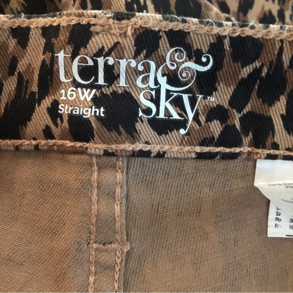 TERRA & SKY Womens Straight Leg Jean Size 16W Animal Print High Rise New - Image 7