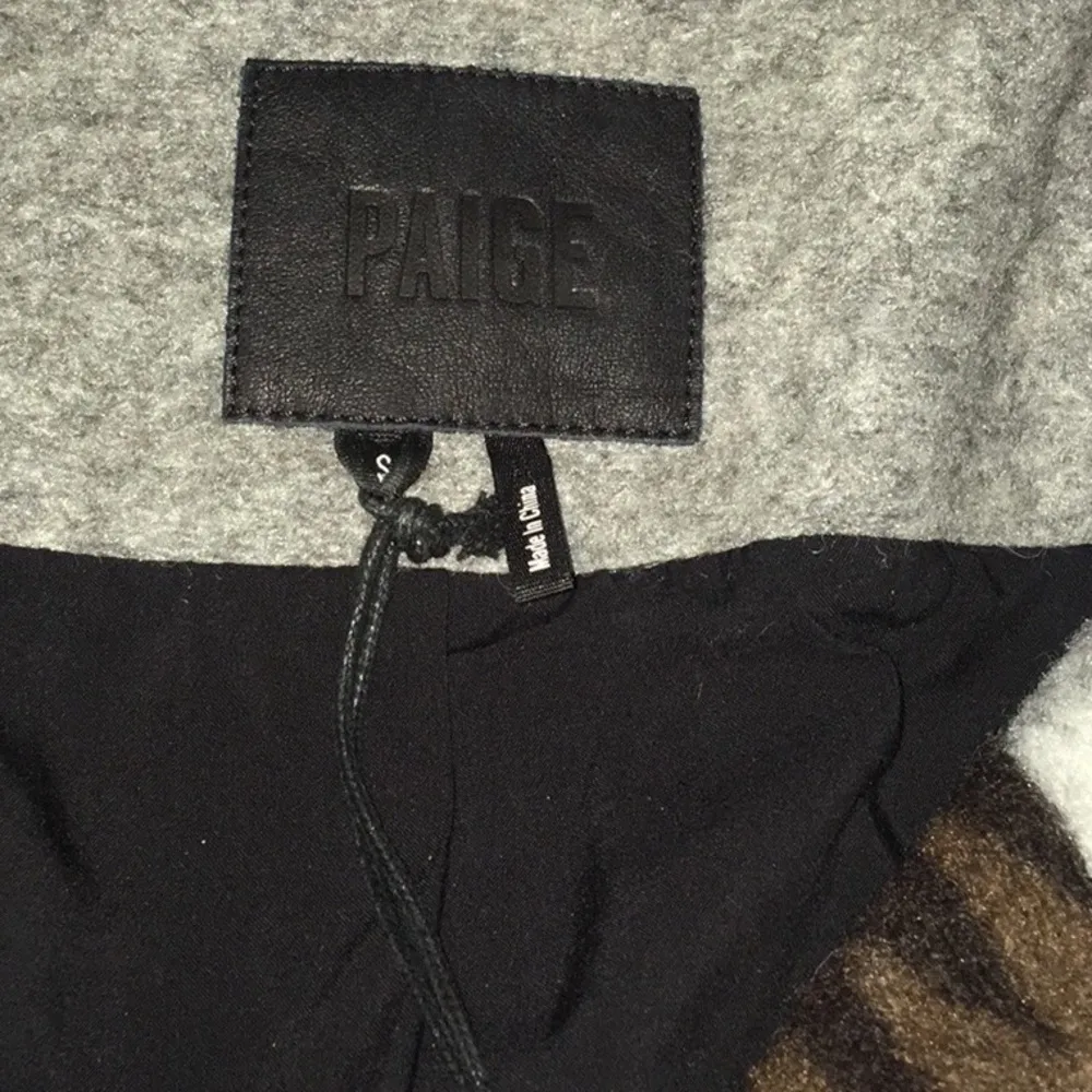 PAIGE Haylynn Heather Gray Custard Brown Zip Up Coat w/ Leather Belt $249 VGUC S - Image 4