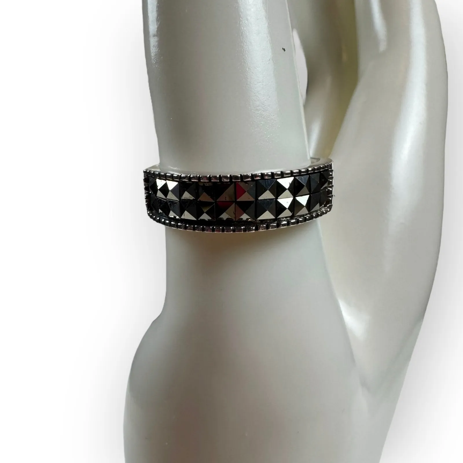 Vintage Statement Ring Size 8 Silver - Image 6