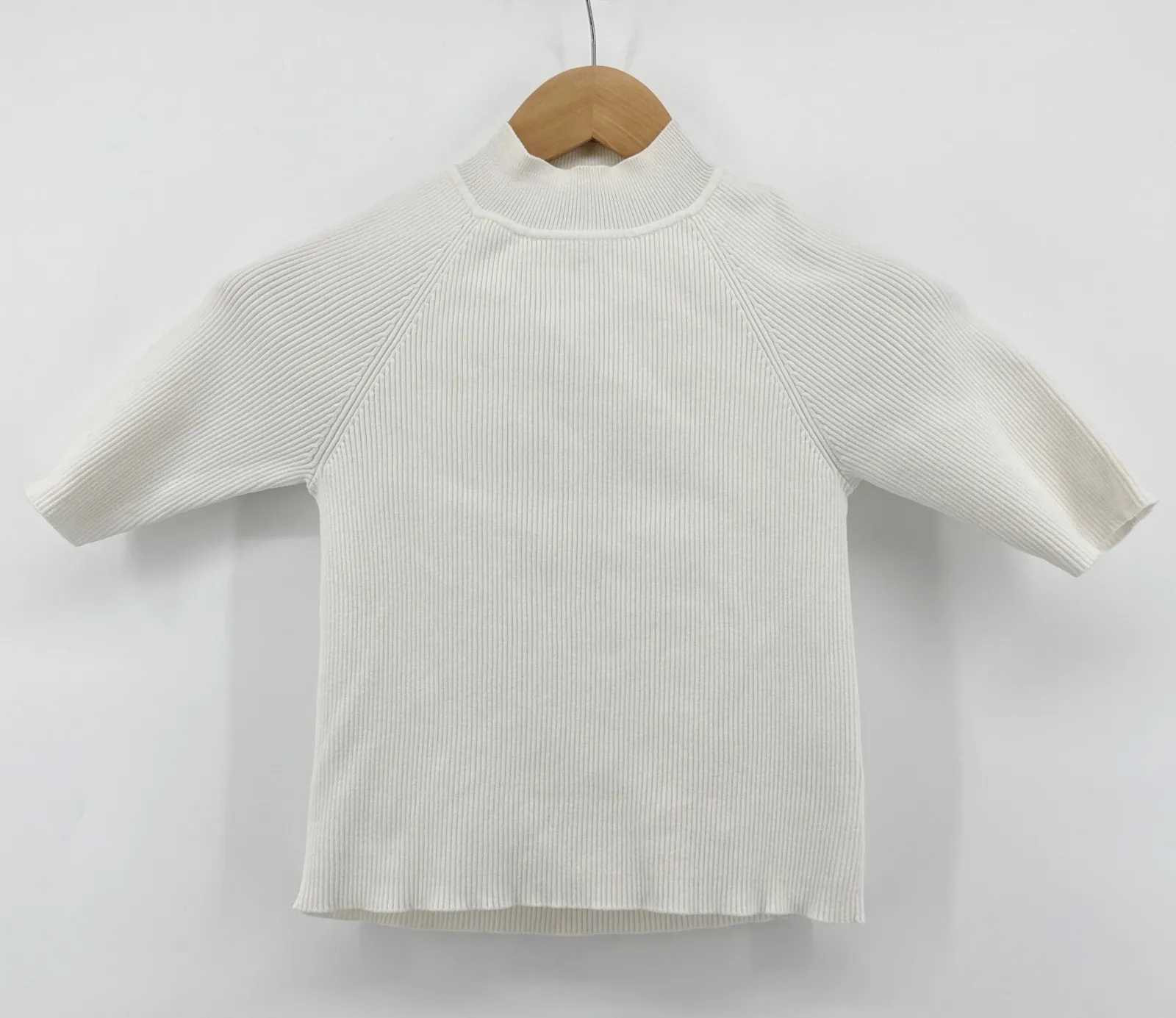 525 America Ivory Mock Neck Ribbed Knit Cropped Cut Out Back Top Size Small - Image 1