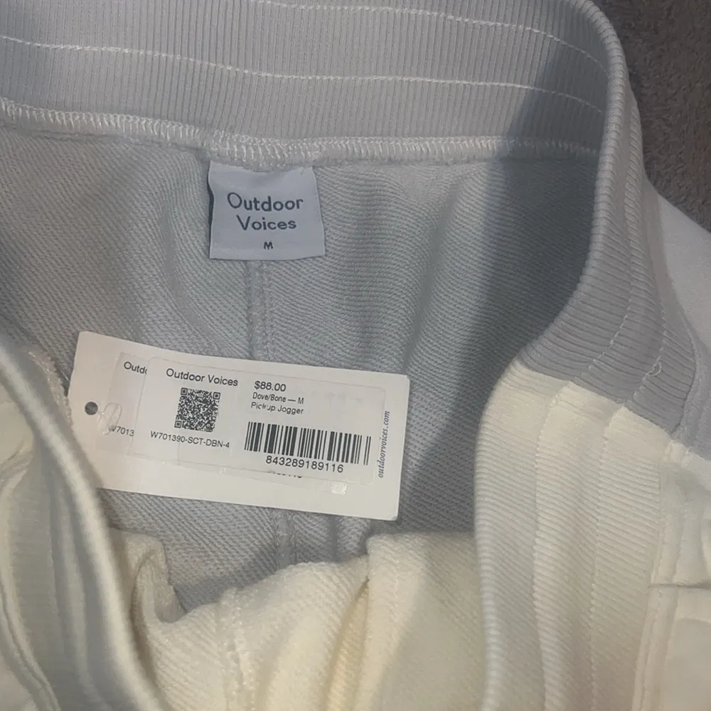 Outdoor Voices Terry Jogger Pants Womens  White Pull On Pockets Logo size medium - Image 5