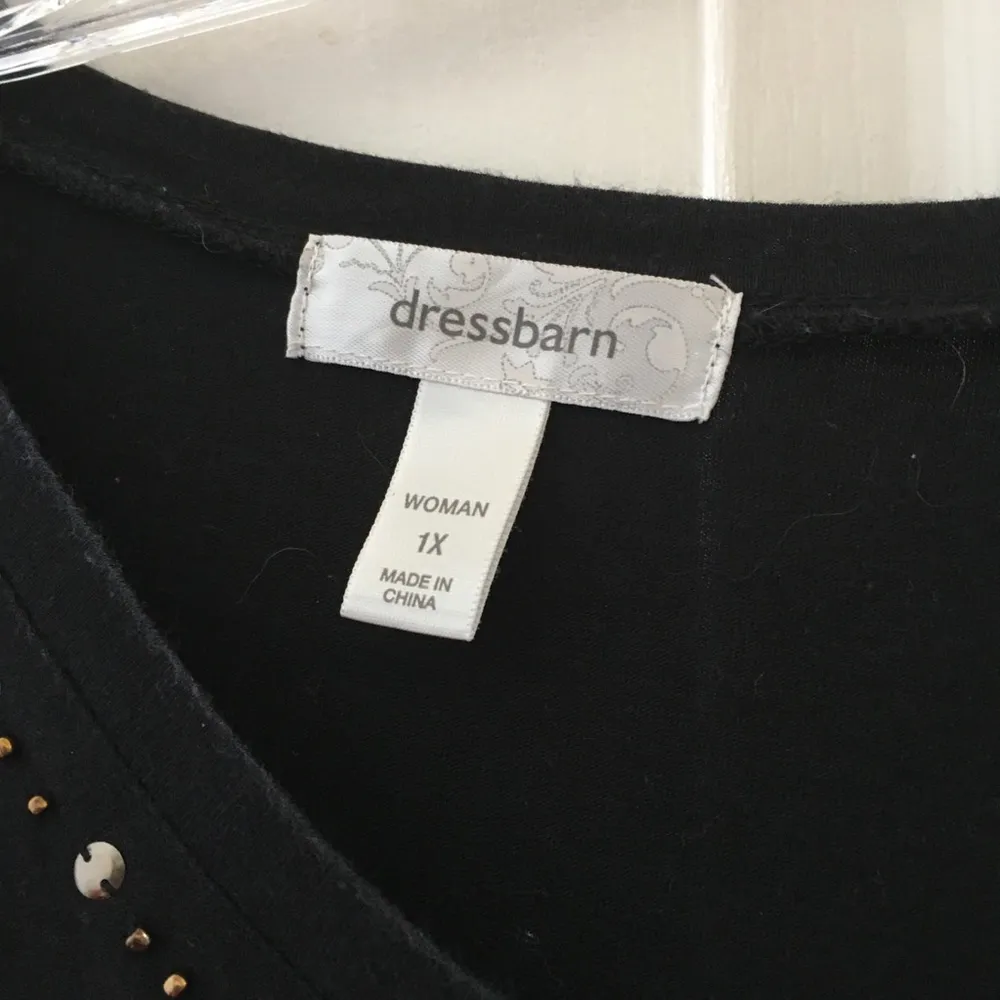 FINAL MARKDOWN Ladies dress barn top 1x - Image 5