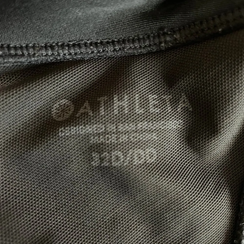 Athleta  Wrap Bikini Top 32 D DD Black Halter Sport Swim Bra Underwire - Image 5