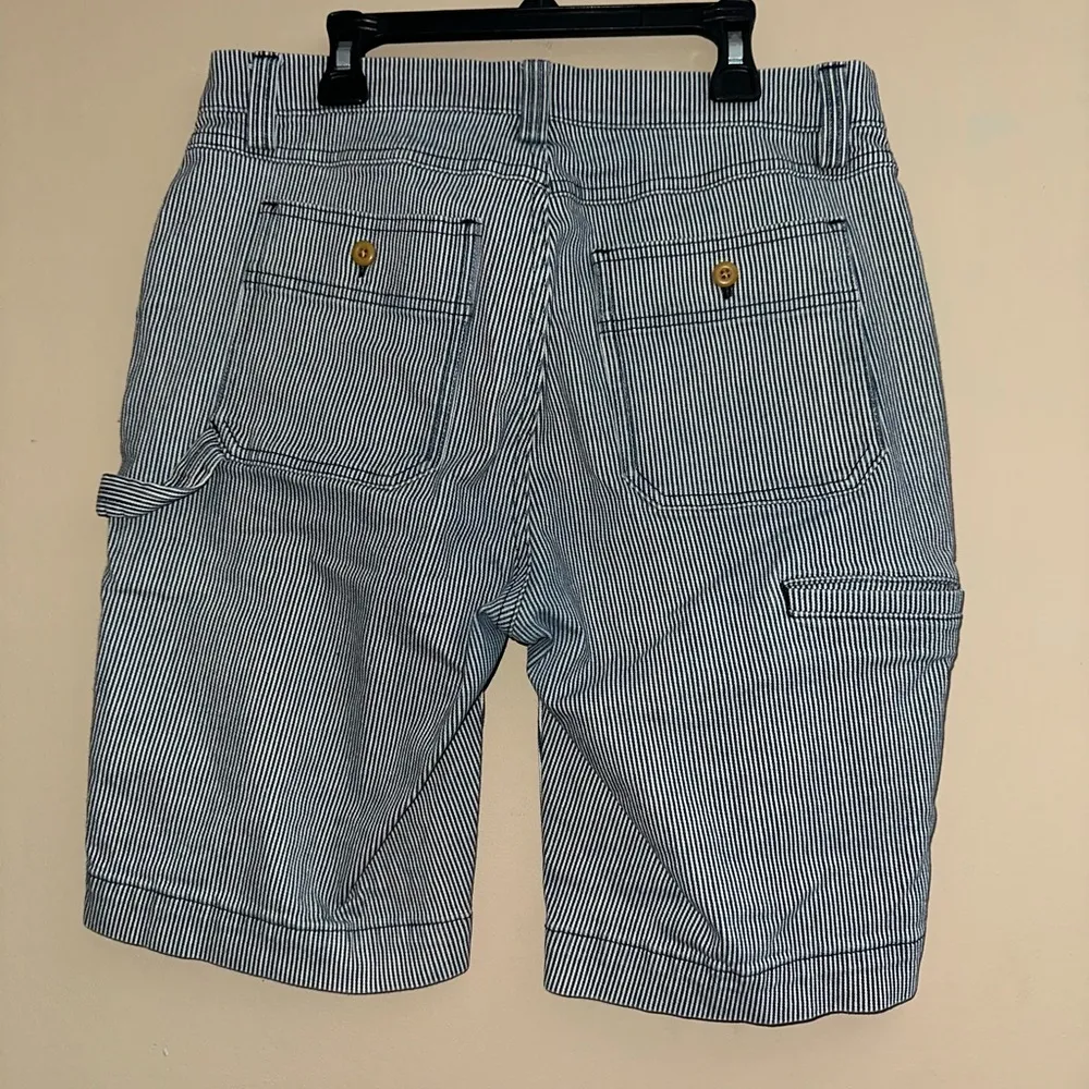 Women’s Duluth Trading Co. Shorts 6 Blue White/ blue Striped Carpenter Pockets - Image 3