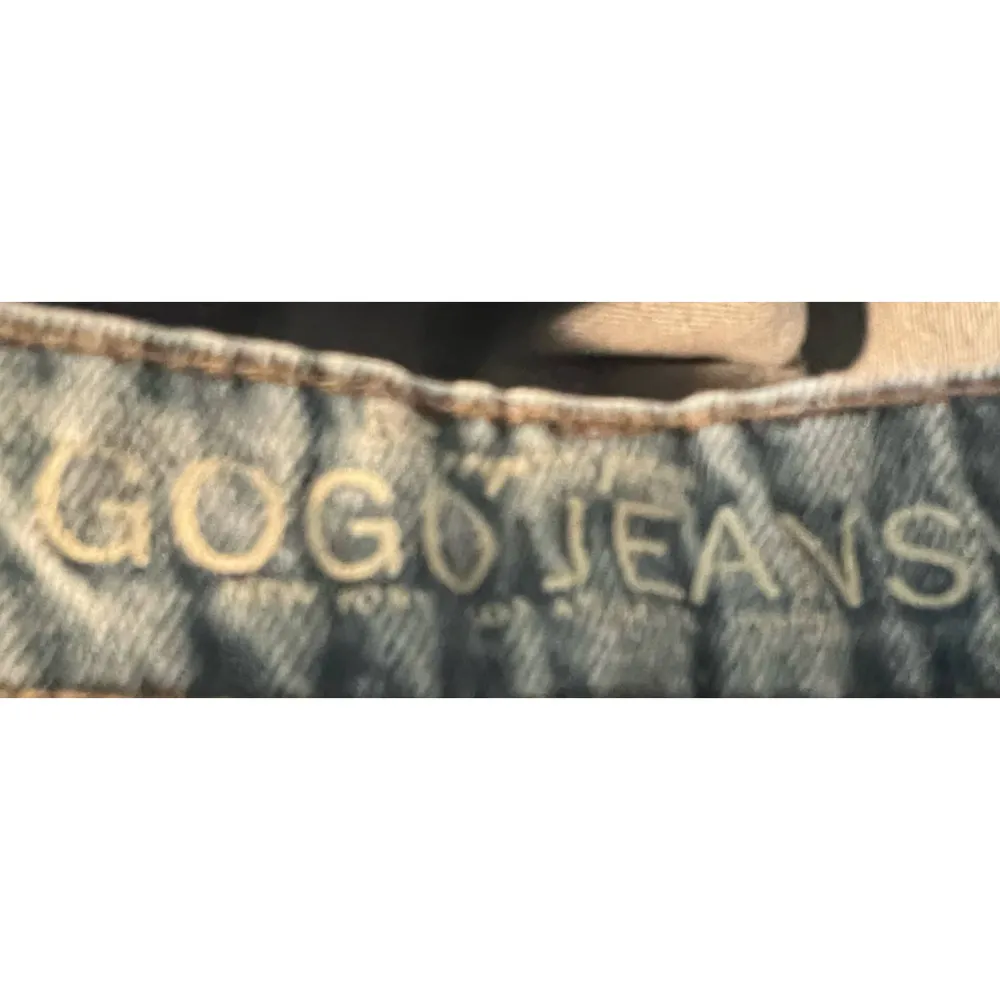 GOGO Jeans New York Women's‎ High Rise 90's Jeans Destructed Cropped Hem Size 5 - Image 3