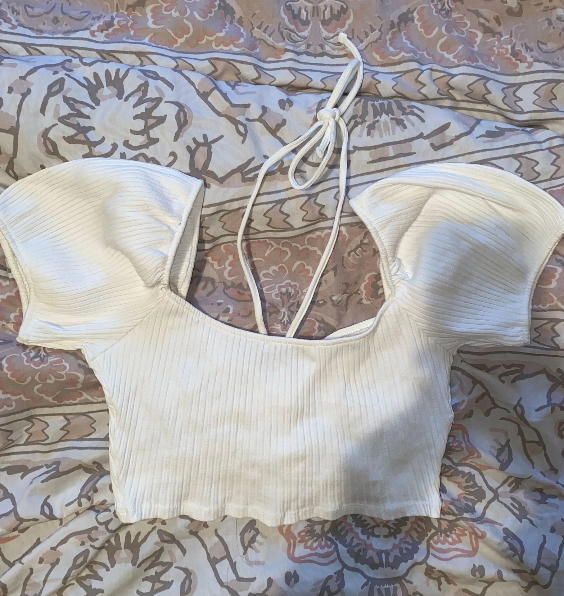 White puff sleeve crop top - Image 2