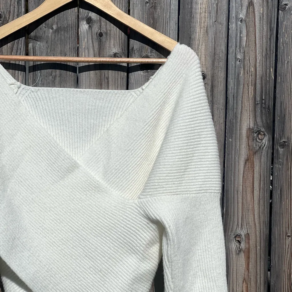 Dazy Elegant White Wrap Sweater Size M - Image 4