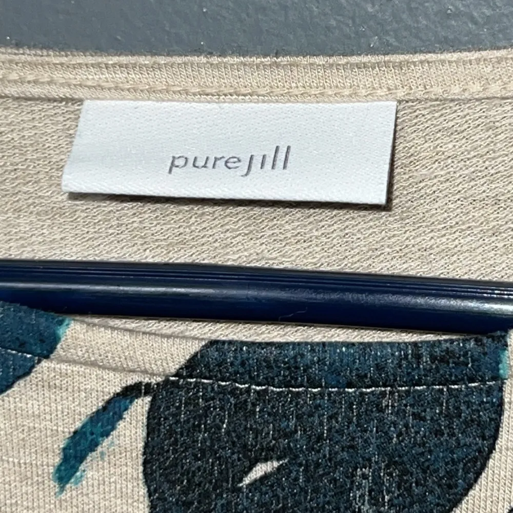 J. Jill Pure Jill long sleeve beige & teal floral soft stretch button accents Blue Size undefined - Image 2