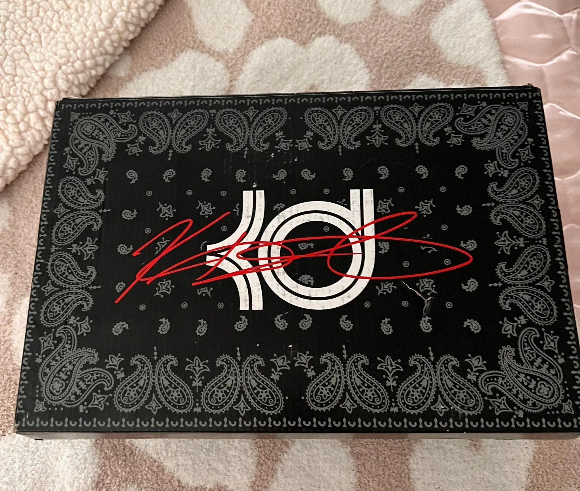 Pink Basketball Shoes - Image 21