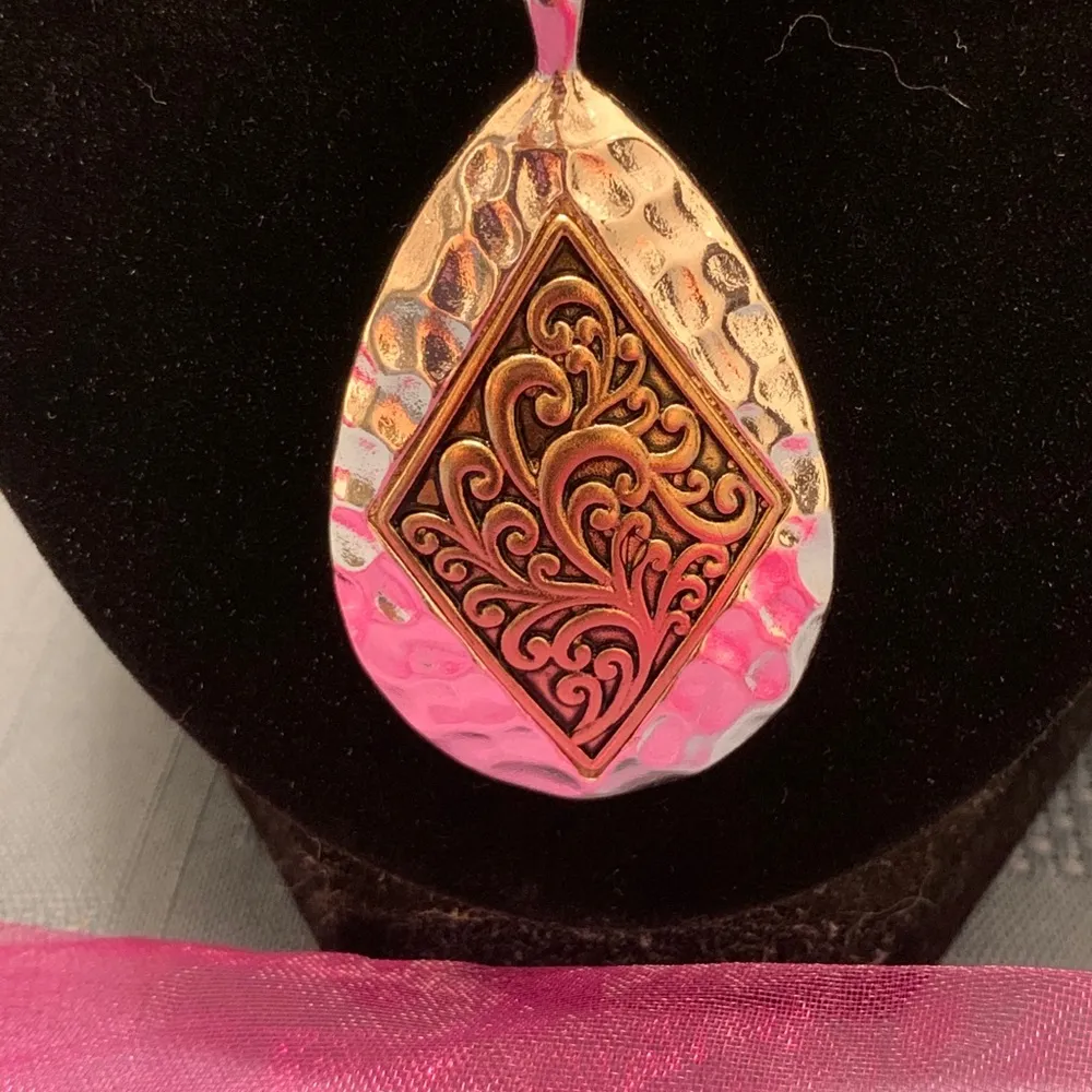 Silvertone Teardrop Pendant and Earrings - Image 2