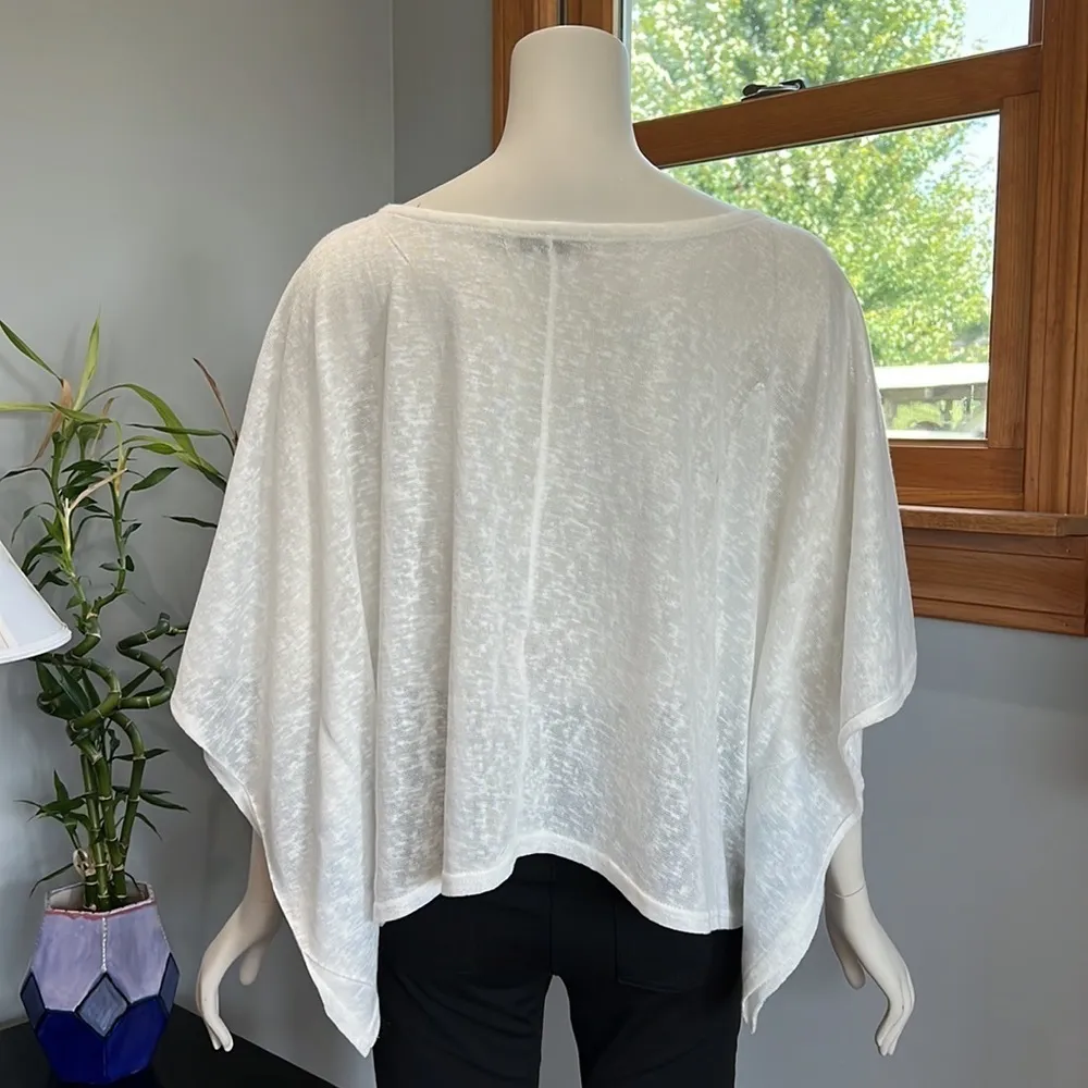 WAYAN Natural Wear White Short Sleeve Printed Tee Shirt with Feathers & Leather Size undefined - Image 5