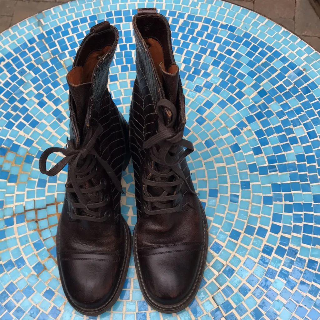 EARL JEAN Leather Combat Boots. 6 NWOT 🕸️❤︎ - Image 8