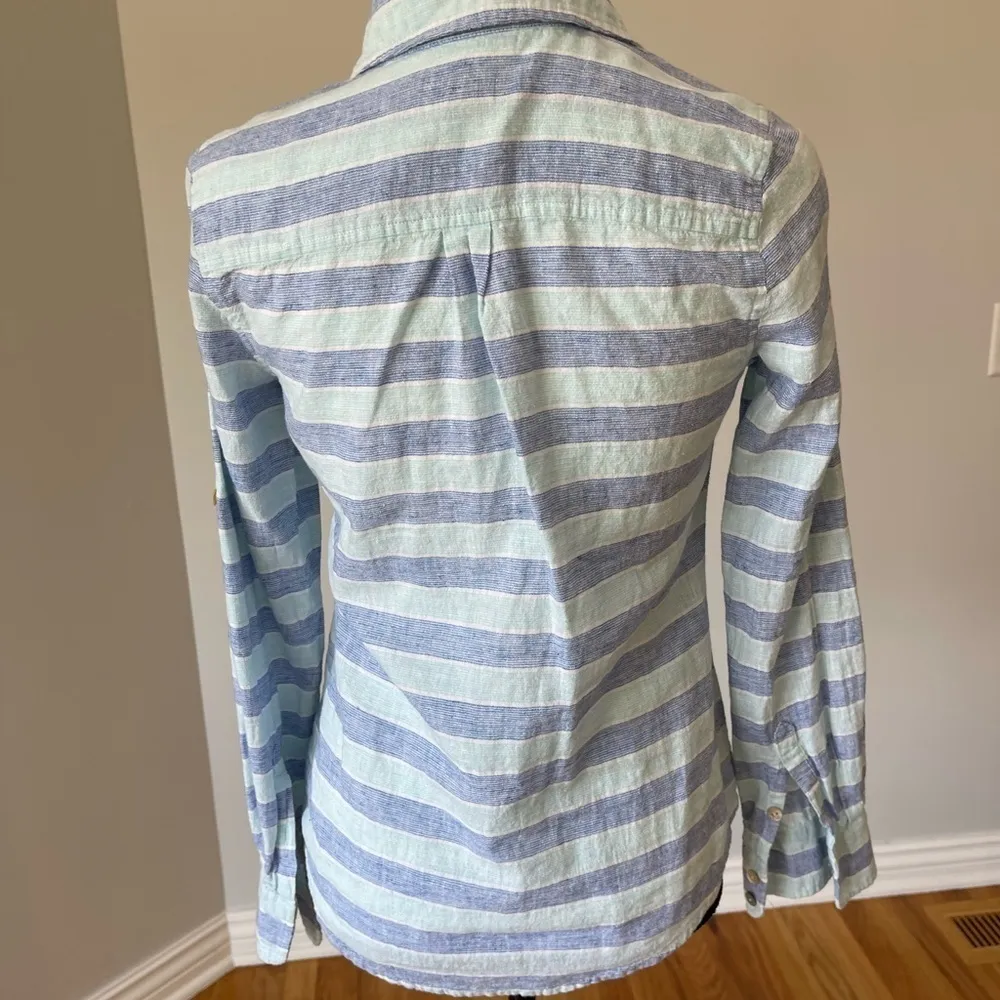 Vineyard Vines size 0 tabbed sleeve top 55% linen - Image 13