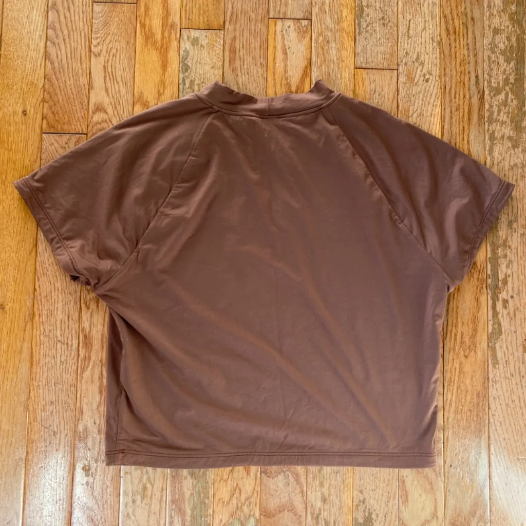 brown and white star reworked patchwork mock neck tee Size M - Image 5