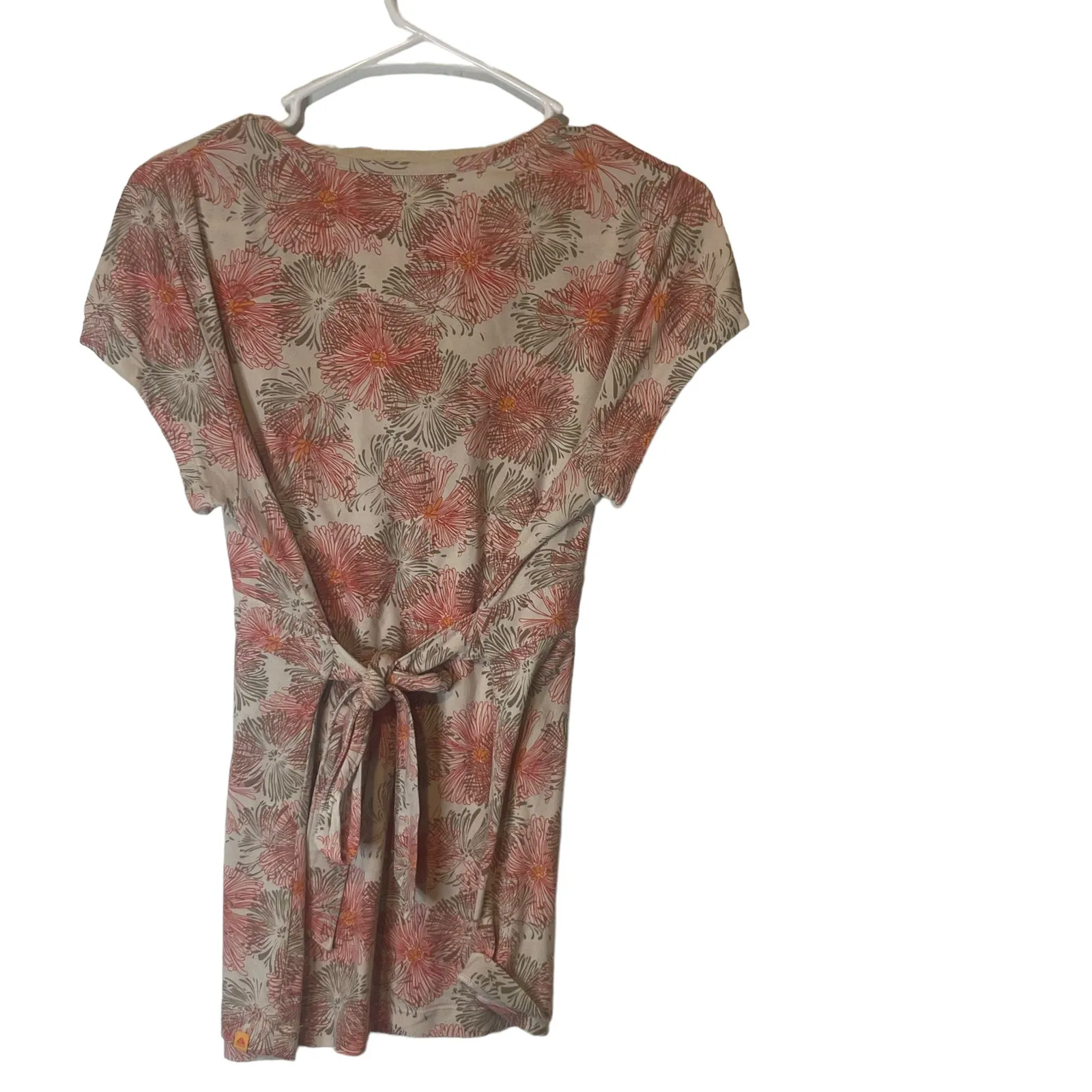 Nike ACG Women's Size Large Floral Pink‎ Blouse - Image 6