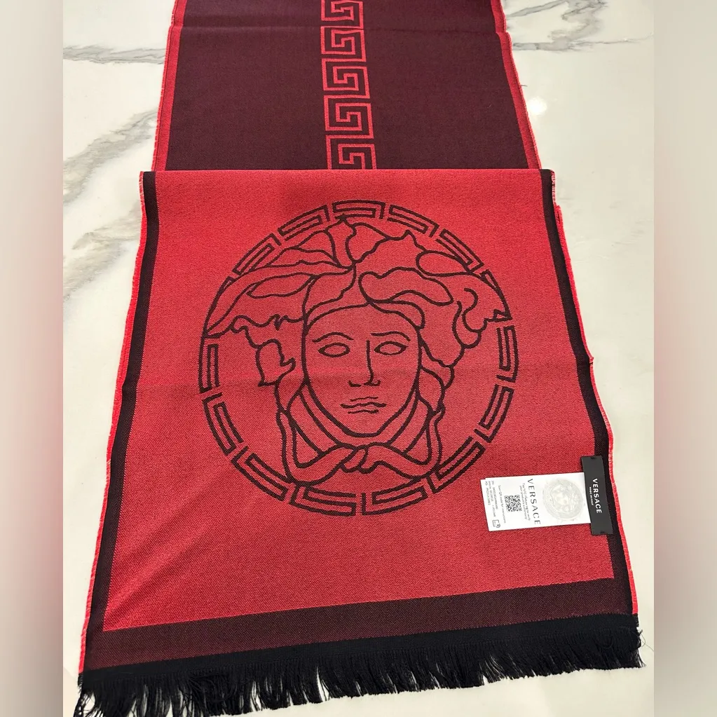 Versace  Scarf - Image 2