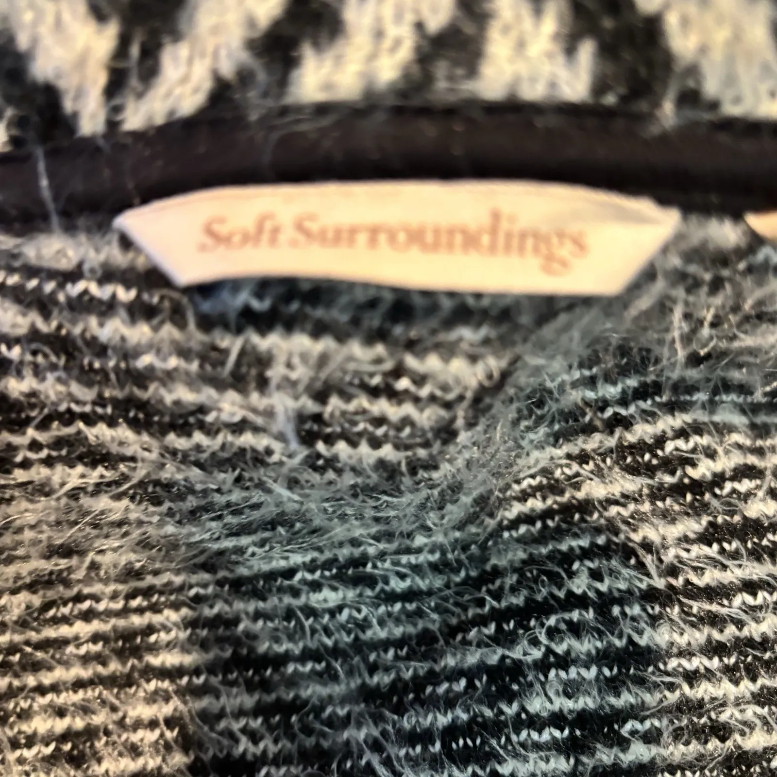 Soft Surroundings Large Open‎ Front Chevron Knit Cardigan Jacket Black White - Image 5