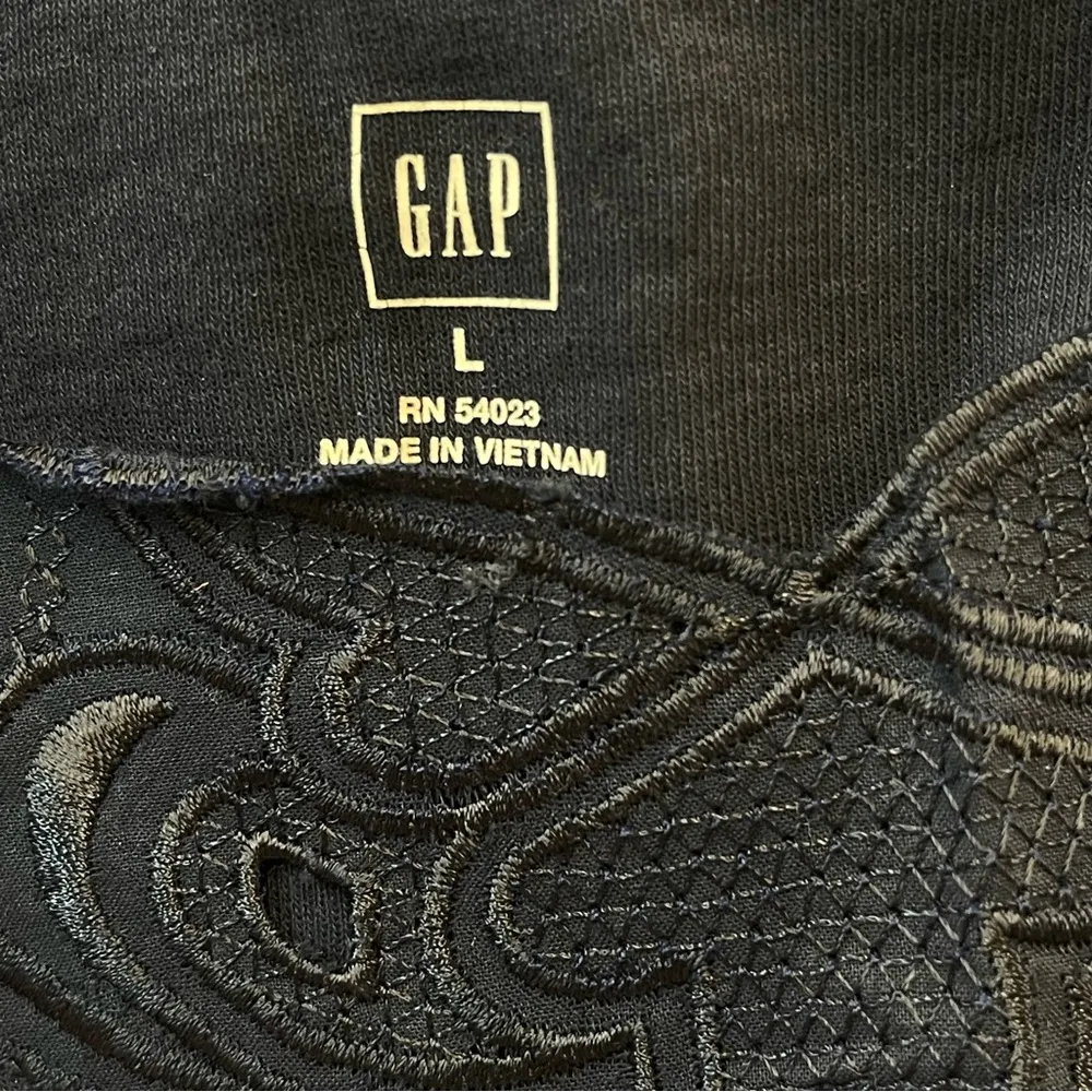 GAP Dark Navy Blue Size L Large Embellished Camisole Top - Image 3