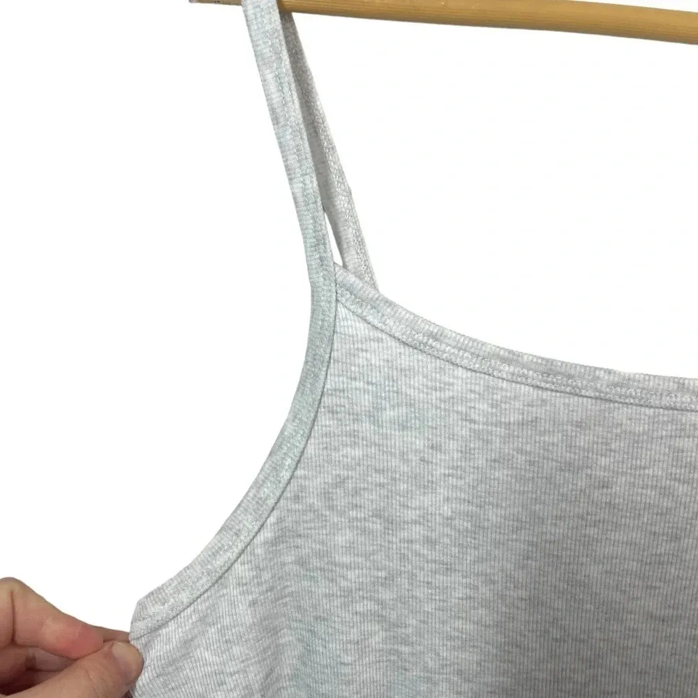 Aritzia Sunday Best Camille Seamless Ribbed Crop Tank in Grey Size XL - Image 3