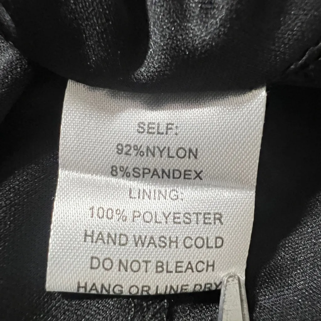 WinDSOr Sweet And Flirty Sequin
Lace Skater Dress - Image 9