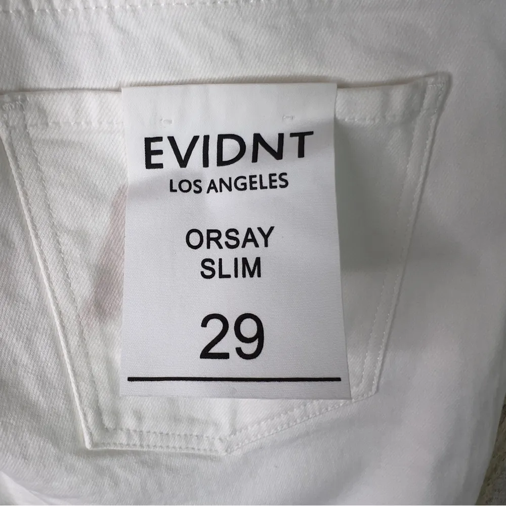 EVIDNT Los Angeles Size 29 Orsay Slim Asymmetrical Raw Cut Hem White Denim Jeans - Image 2