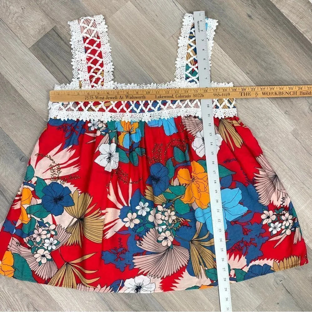 See and Be Seen Floral Crochet Neck Sleeveless Tank Top Red Multi Medium - Image 11