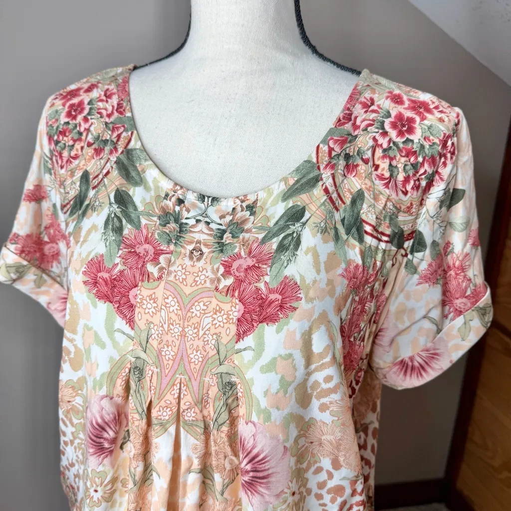 Soft Surroundings Cusabo Short Sleeve Top Blouse Natural Leopard Floral Medium M - Image 4