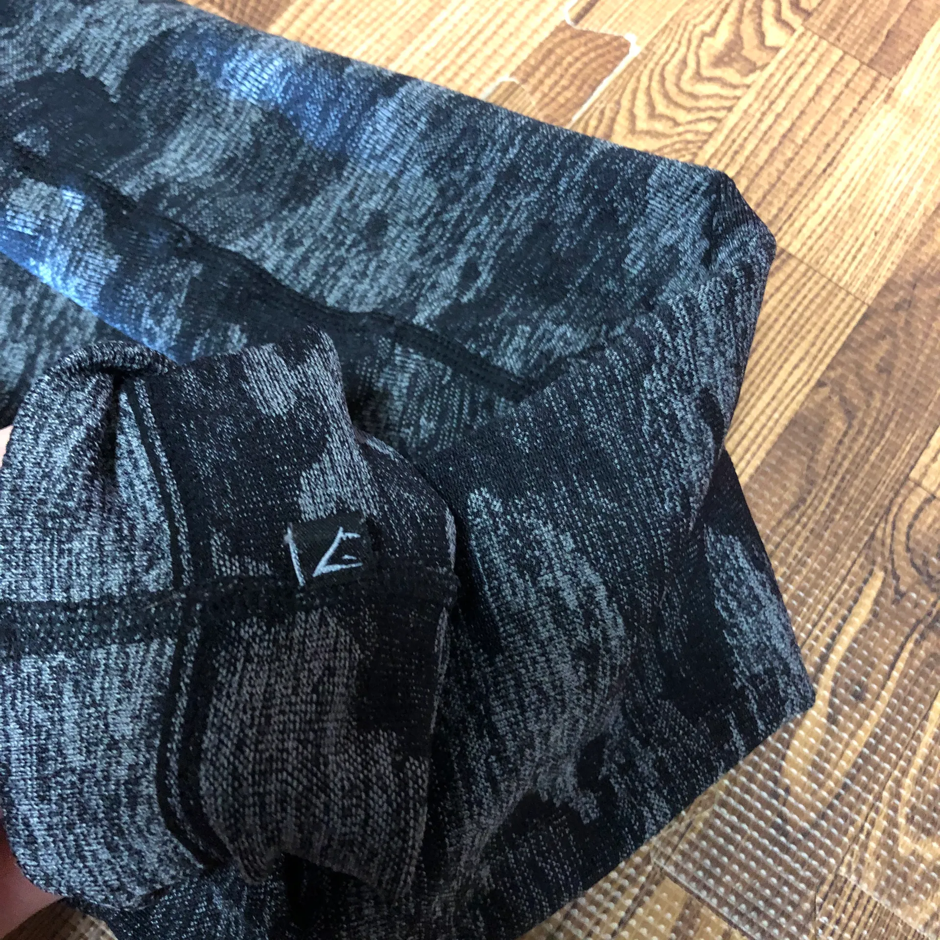 Gymshark Adapt Camo Seamless Leggings - Image 10