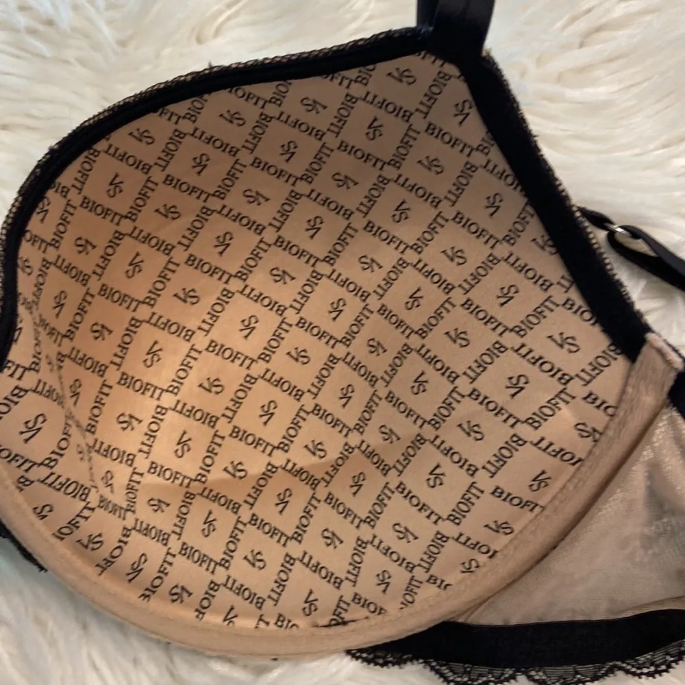 Victoria's Secret Black Lace Push Up Underwire Unlined Full Coverage Bra siz 40D - Image 7